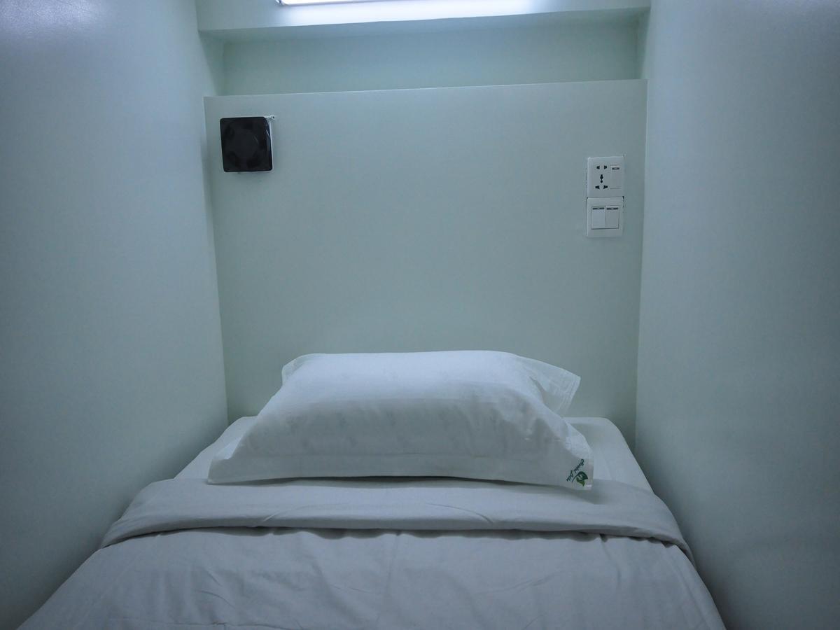 Hostel Latha Yangon Exterior foto